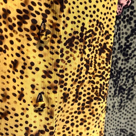 Alexis Ruffle Blouse in Amazonian Print - size Medium - Picture 4 of 7